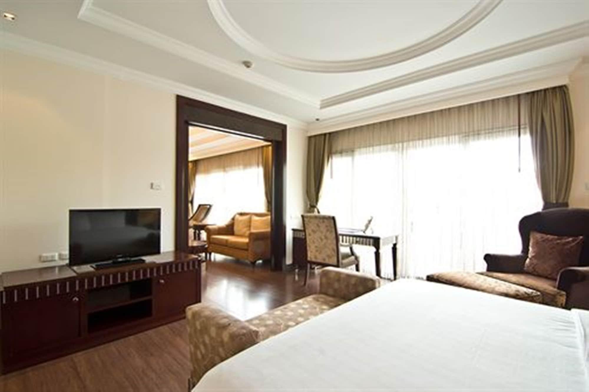 Lk โรงแรม 3*